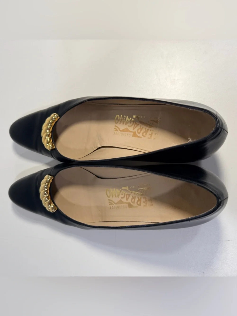 Salvatore Ferragamo Black Leather Flats with Gold Twist Accente